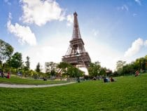 Champ de Mars – ốc đảo xanh bình yên nhất ở thủ đô Paris