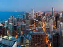 Muốn mua vé máy bay đi Chicago giá rẻ, nên mua của hãng nào?